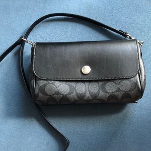Reversible Coach Cross Body Purse
